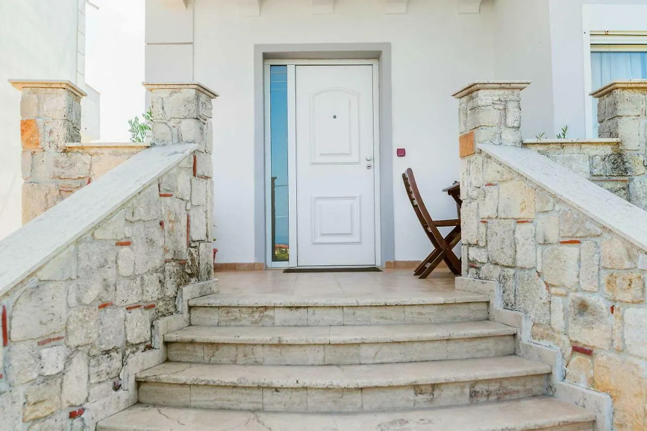 Summer Houses In Afytos Holiday home